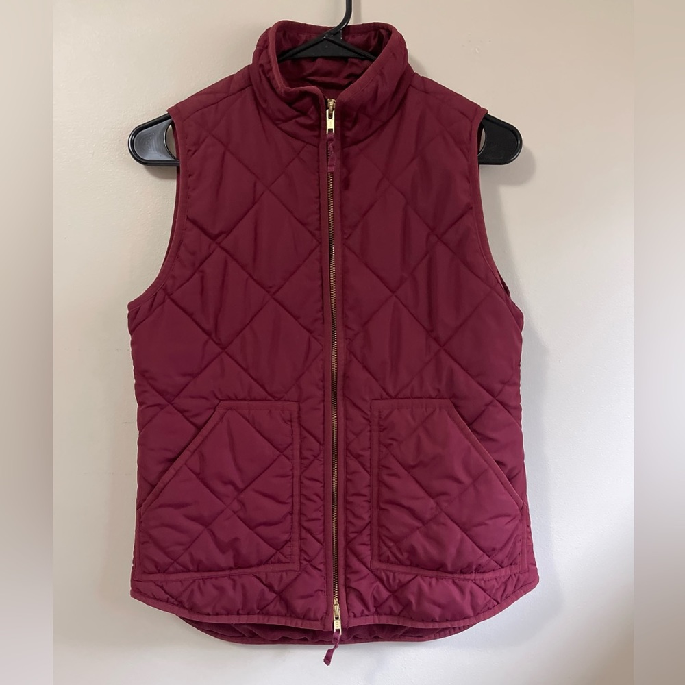 J. Crew Women’s Dark Wine/Burgundy Quilted Puffer Vest (size XS)